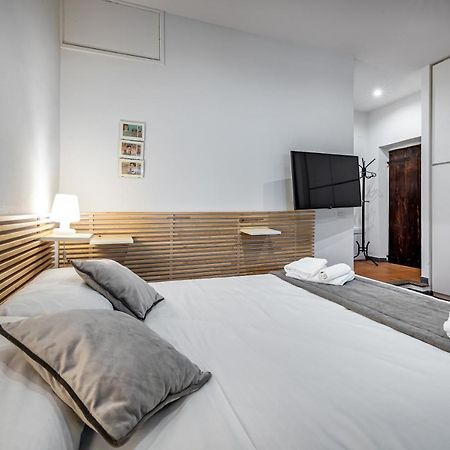 Roommo Via Dei Pilastri Ambra Florence Luaran gambar